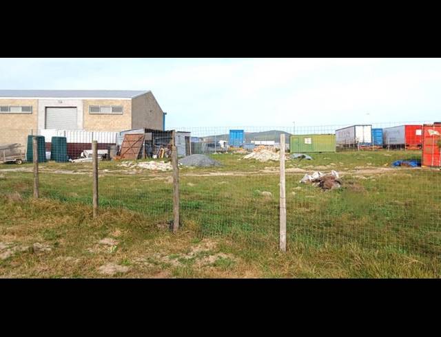 LAND FOR SALE IN RACING PARK